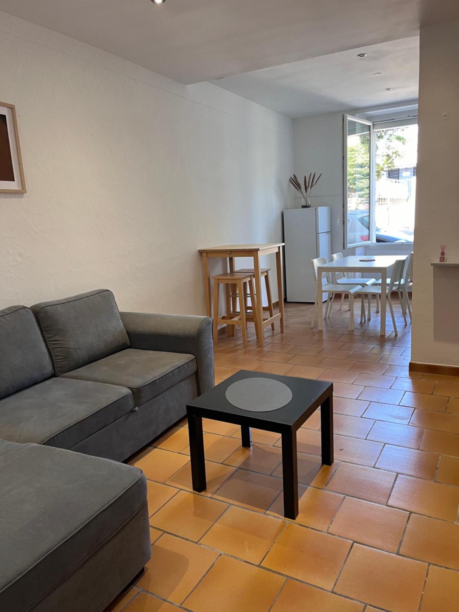 Charmant T2 En Plein Centre Ville De Cavaillon Exterior photo